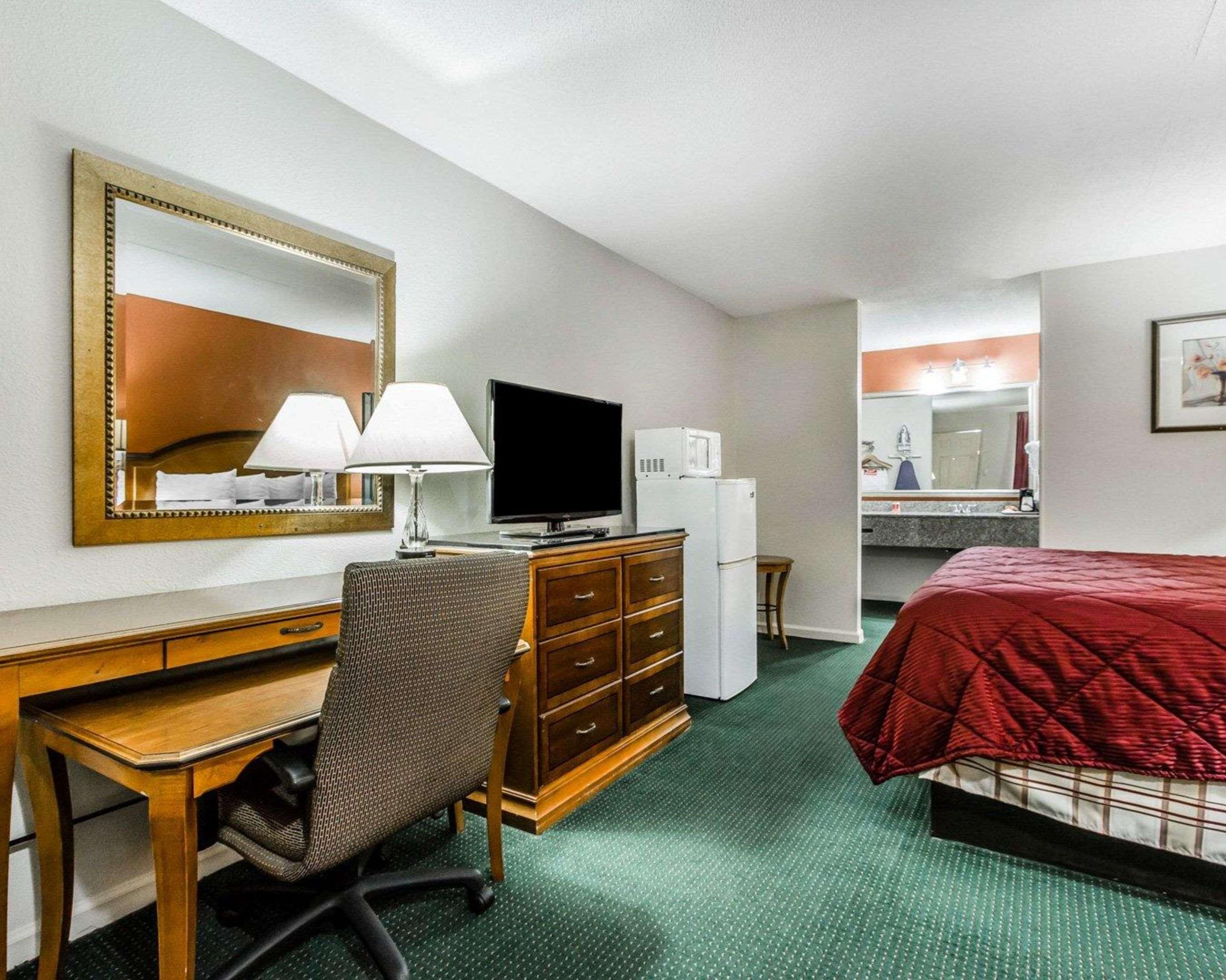 Econo Lodge Inn & Suites Enterprise Ngoại thất bức ảnh