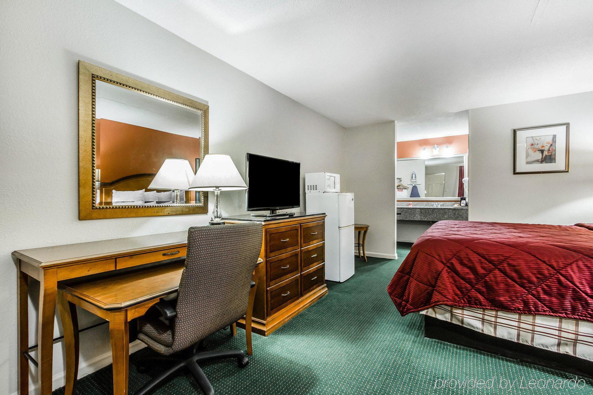 Econo Lodge Inn & Suites Enterprise Ngoại thất bức ảnh