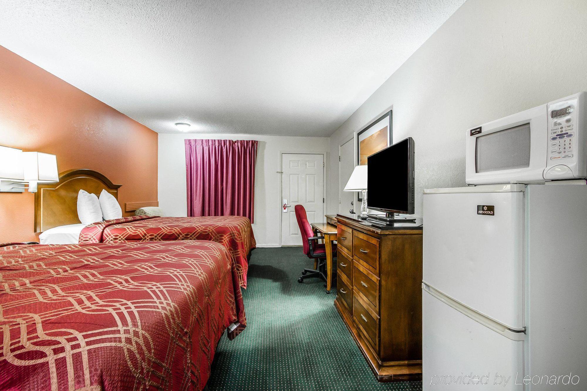Econo Lodge Inn & Suites Enterprise Ngoại thất bức ảnh